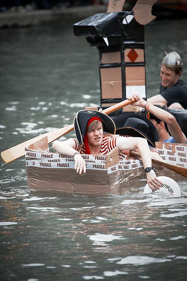 cardboard-boat-race-15th-june-34
